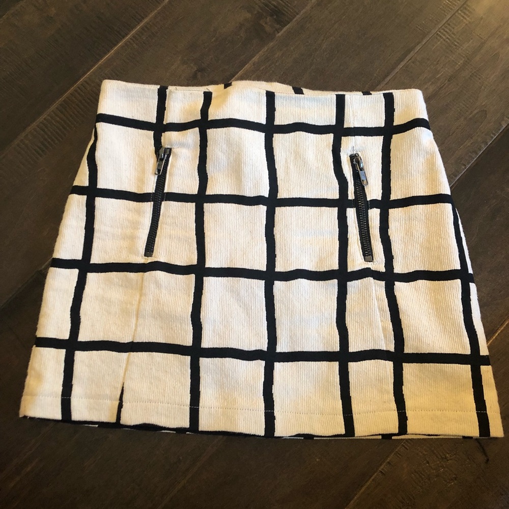 Topshop Mini Skirt!